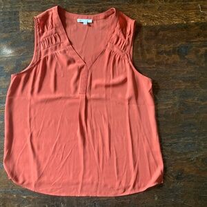 MANGO SLEEVELESS FLOWY SLEEVELESS TOP